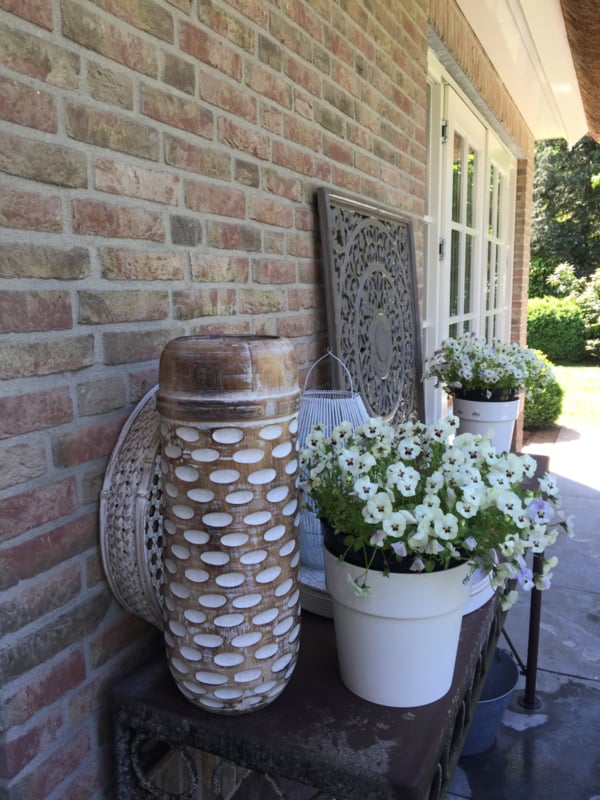 Houten vaas met rondjes 35cm hoog