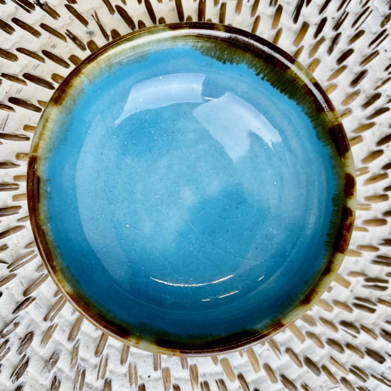 Aardewerk schaaltje rond voor bijv. kleine tapas of dips.