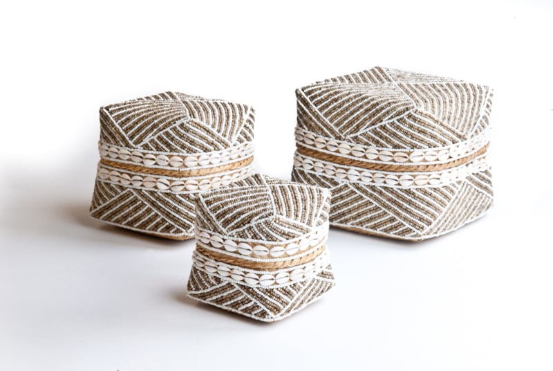 Offermand kraaltjes/schelpjes crème/wit