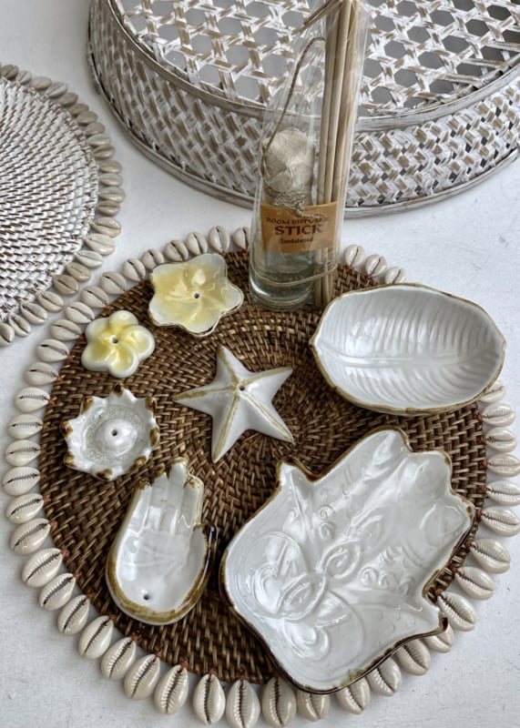 Aardewerk schaaltje bladvorm