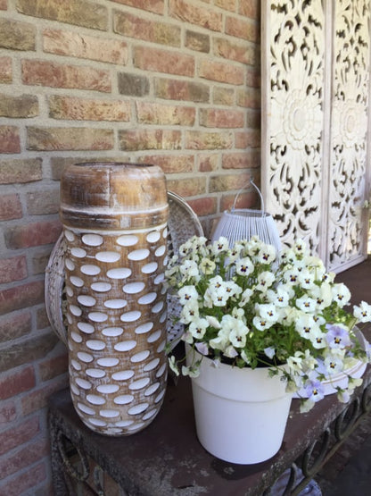 Houten vaas met rondjes 50cm hoog