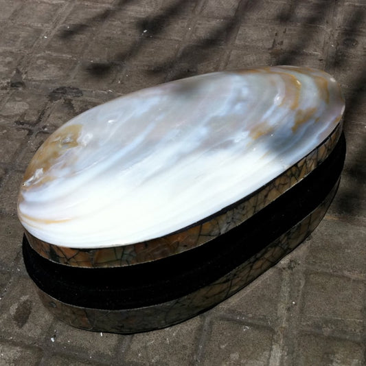 Schmuckkästchen aus Perlmutt