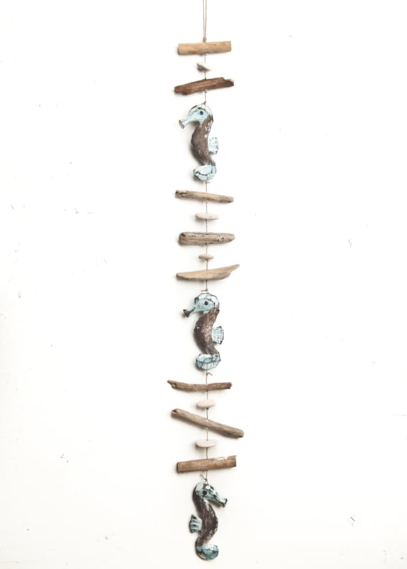 Driftwood garland seahorses