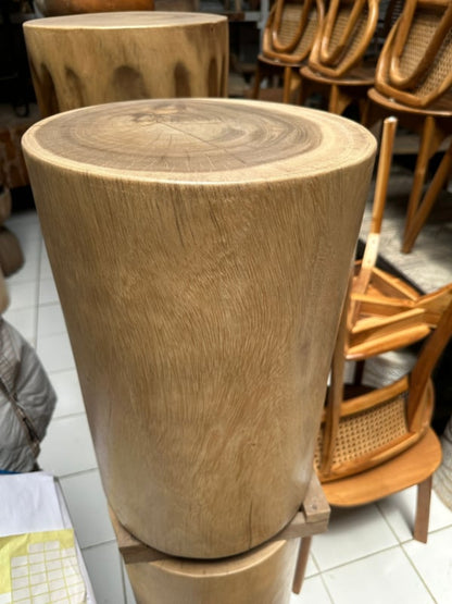 Suar krukje - boomstam krukje