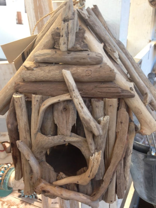 Treibholz-Vogelhaus