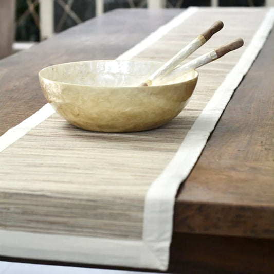 Tafelloper BaliZen met brede creme/witte bies 100 cm lang