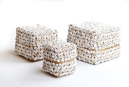 Offermand schelpjes wit/natural