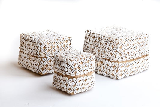 Offermand schelpjes wit/natural