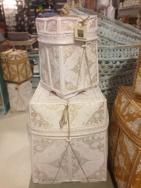 High offering box white (painted with gold)