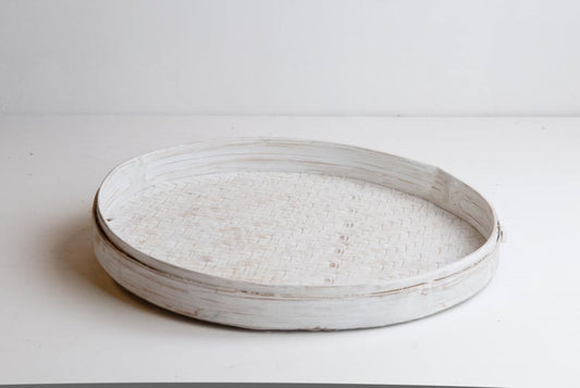 Rundes weißes Bambustablett