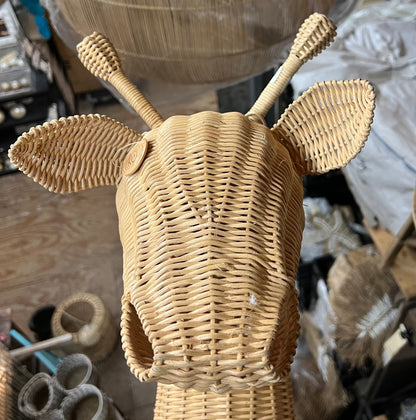 Rattan/wicker giraffe head