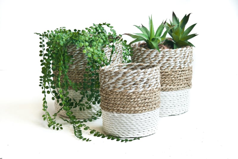 Plantenmandjes segrass gevlochten naturel/wit