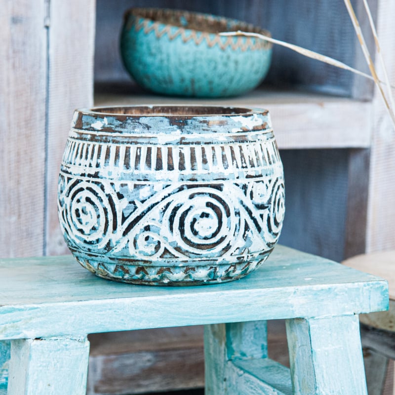 Holztopf, Stammesmuster, handgeschnitzt, türkis/weiß/natur