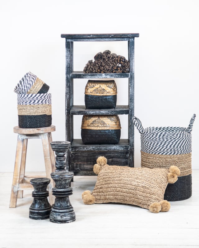 Holzschrankregale schwarz/schwarz gewaschen