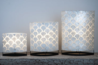 Tischlampe mit Ventilator aus Capiz-Muscheln, weiß