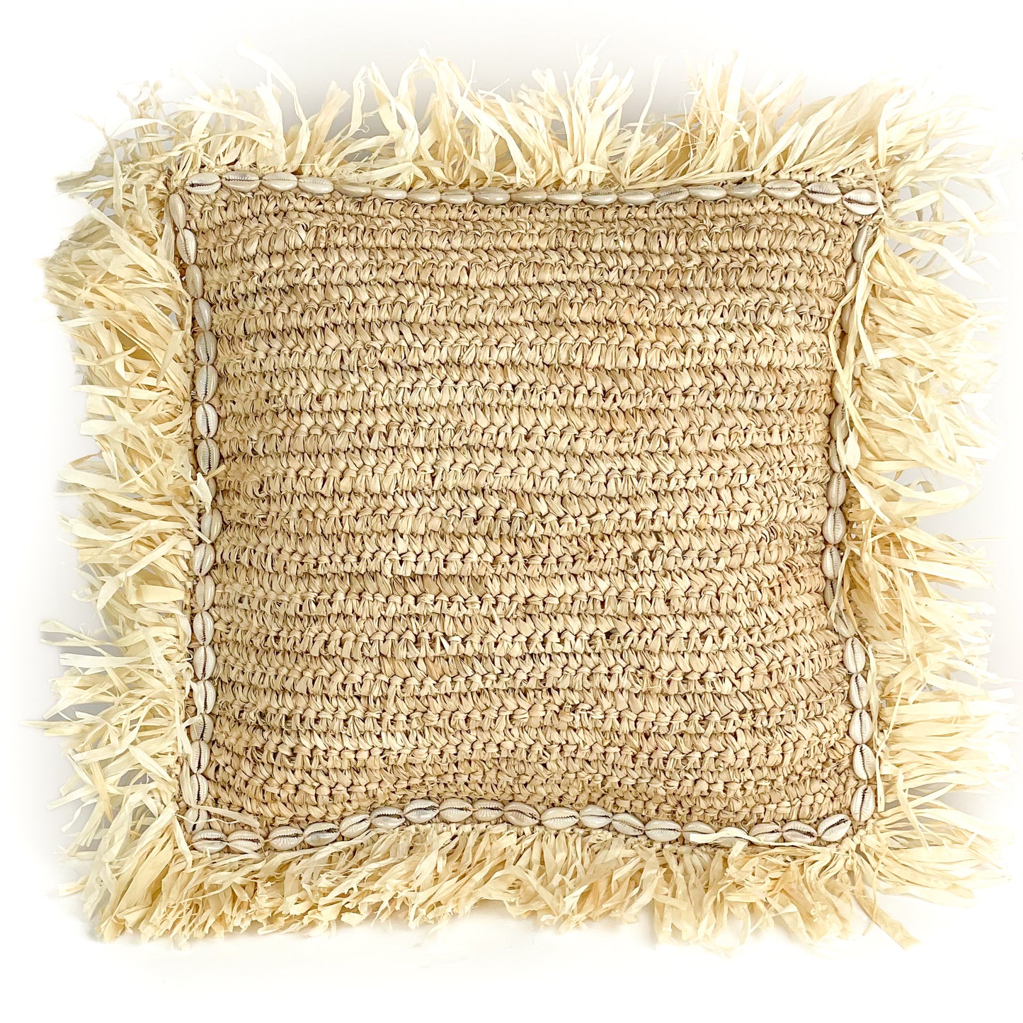 Kussen Persegi vierkant gevlochten seagrass met schelpjes en raffia