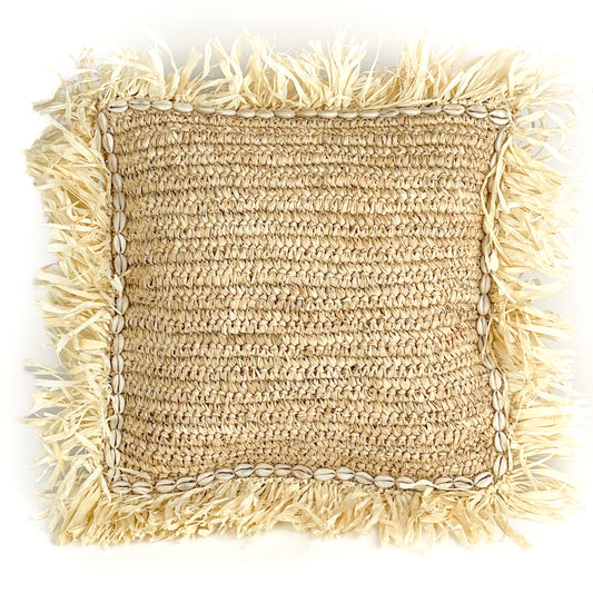 Kussen Persegi vierkant gevlochten seagrass met schelpjes en raffia